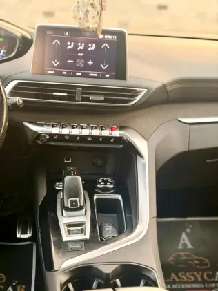 Peugeot 5008 2018 Black Automatic Used for Sale in Greater Cairo ( Cairo + Giza)