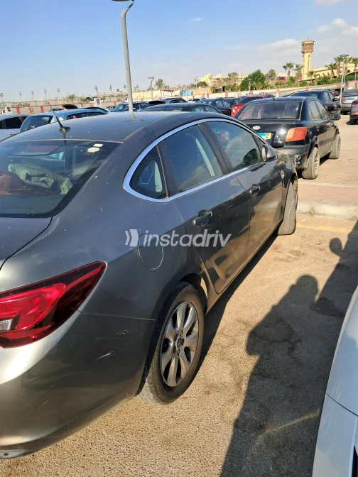 Opel Astra 2021 Gray Automatic Used for Sale in Greater Cairo ( Cairo + Giza) - 4