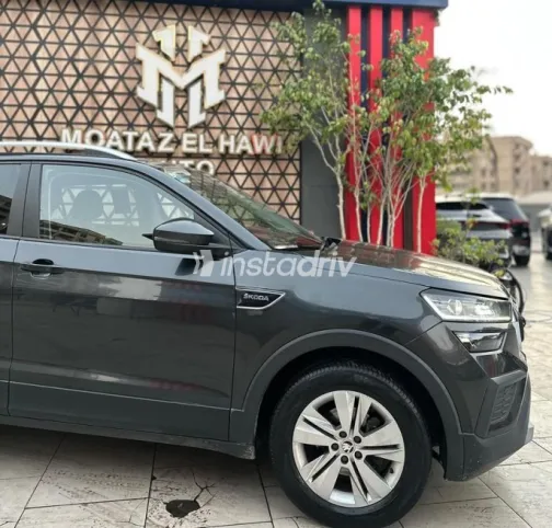 سكودا كوشاك 2023 أسود أوتوماتيك مستعملة للبيع في مدينة نصر - 3