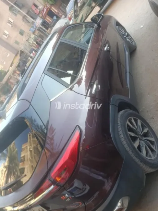 جي أي سي GS4 2020 أحمر غامق أوتوماتيك مستعملة للبيع في 6 أكتوبر - 1