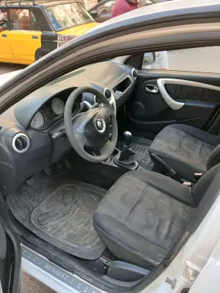 Renault Sandero 2011 White Manual Used for Sale in Greater Cairo ( Cairo + Giza)