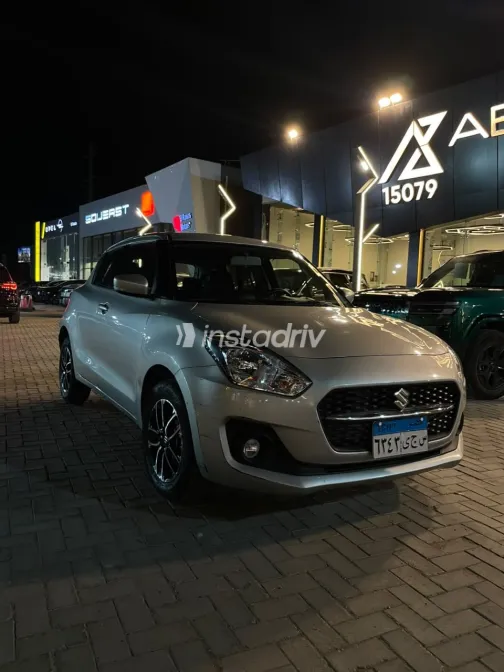 Suzuki Swift 2024 Silver Automatic Used for Sale in Greater Cairo ( Cairo + Giza) - 1
