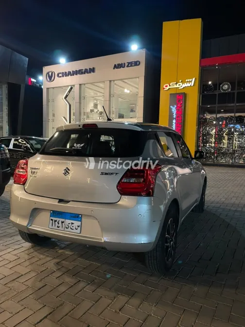 Suzuki Swift 2024 Silver Automatic Used for Sale in Greater Cairo ( Cairo + Giza) - 8