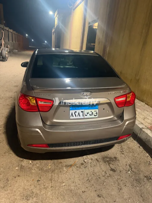Hyundai Elantra HD 2018 Bronze Automatic Used for Sale in Greater Cairo ( Cairo + Giza) - 1