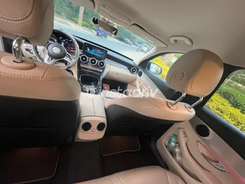 Mercedes C 180 2020 Black Automatic Used for Sale in Greater Cairo ( Cairo + Giza) - 7
