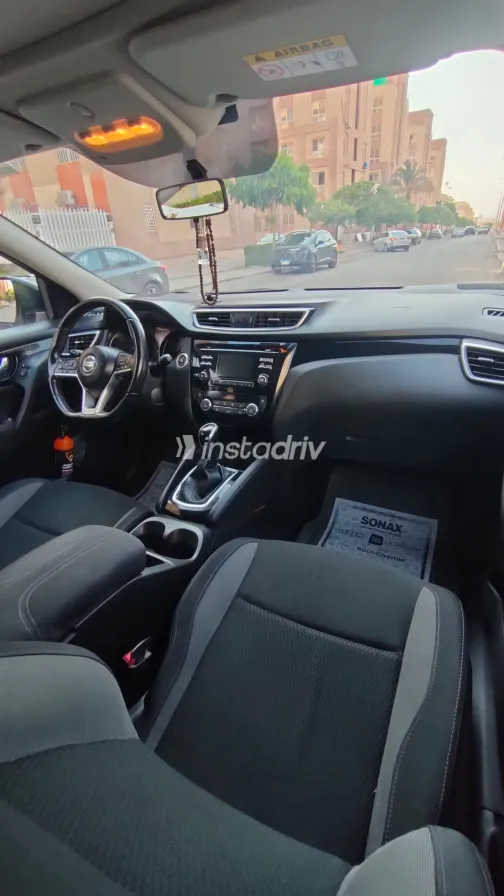 Nissan Qashqai 2019 White Automatic Used for Sale in Greater Cairo ( Cairo + Giza) - 2