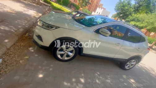 Nissan Qashqai 2019 White Automatic Used for Sale in Greater Cairo ( Cairo + Giza) - 9