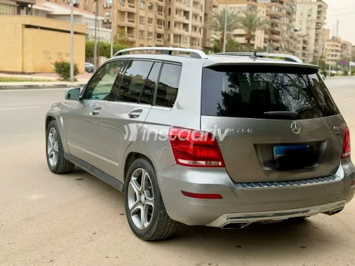 Mercedes GLK 250 2014 Champagne Automatic Used for Sale in Greater Cairo ( Cairo + Giza) - 5