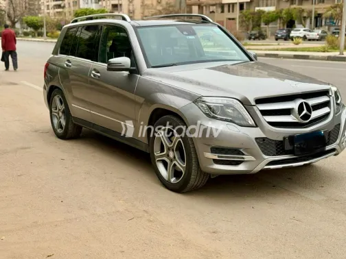 Mercedes GLK 250 2014 Champagne Automatic Used for Sale in Greater Cairo ( Cairo + Giza) - 7