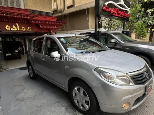 Renault Sandero 2014 Silver Automatic Used for Sale in Heliopolis - 2