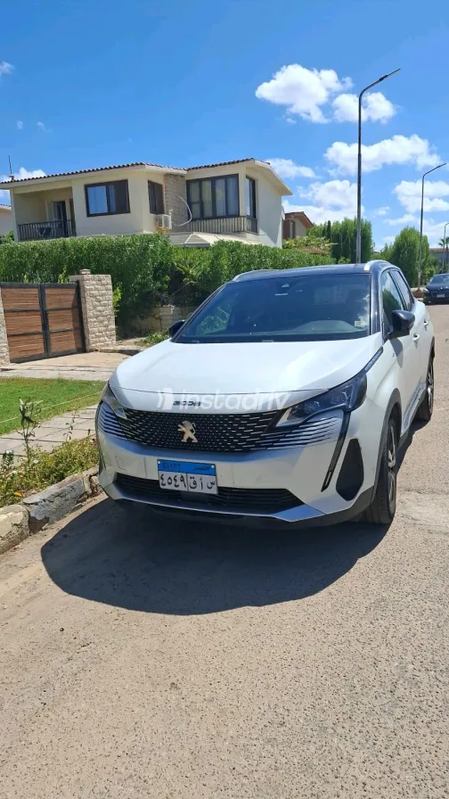 Peugeot 3008 2023 White Automatic Used for Sale in Greater Cairo ( Cairo + Giza) - 3