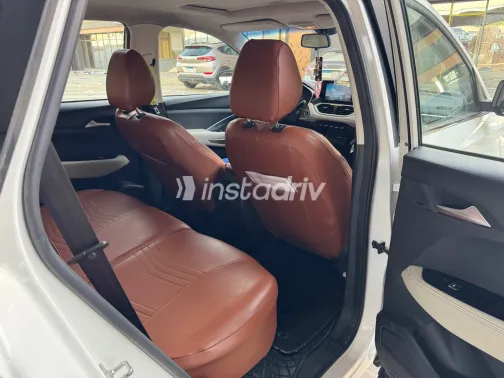Chevrolet Captiva 2021 White Automatic Used for Sale in Greater Cairo ( Cairo + Giza) - 7
