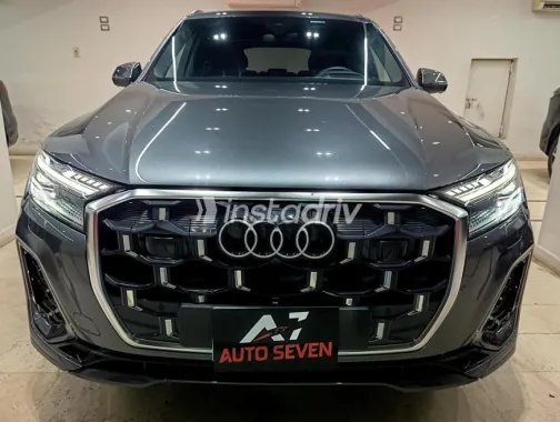 Audi Q7 2025 Gray Automatic Used for Sale in Heliopolis - 2