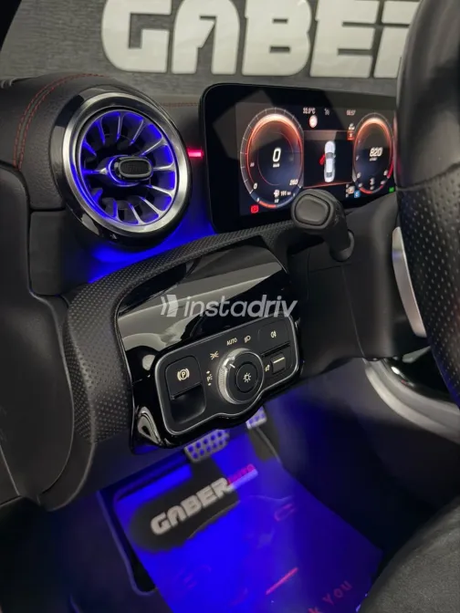 Mercedes CLA 200 2023 Red Automatic Used for Sale in Greater Cairo ( Cairo + Giza) - 5