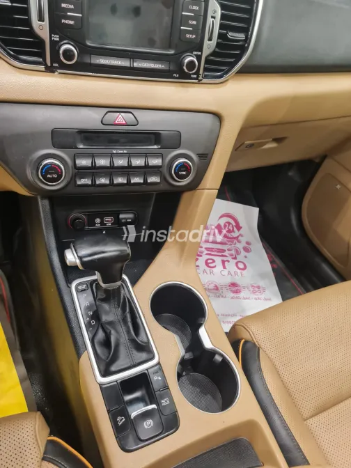 Kia Sportage 2018 Black Automatic Used for Sale in Greater Cairo ( Cairo + Giza) - 5