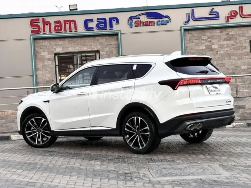 Jetour X70 Plus 2023 White Automatic Used for Sale in Nasr city - 2