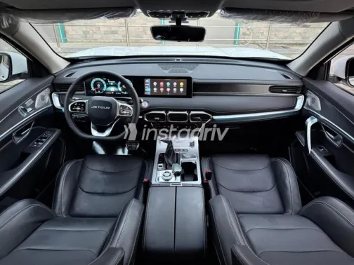 Jetour X70 Plus 2023 White Automatic Used for Sale in Nasr city - 8