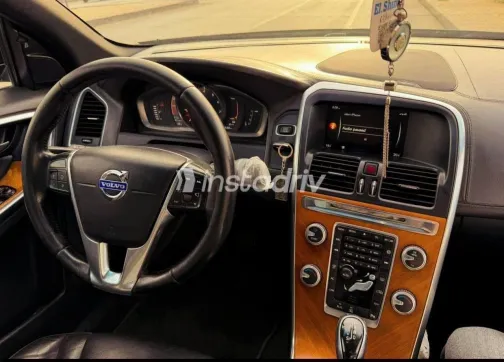 Volvo XC60 2016 Black Automatic Used for Sale in Greater Cairo ( Cairo + Giza) - 2
