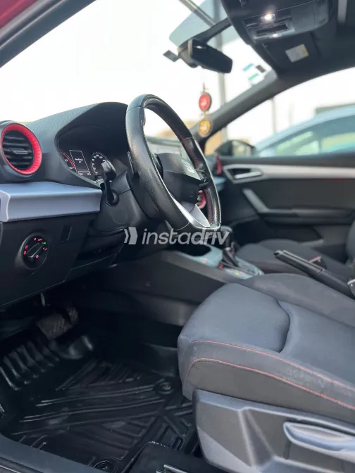 Seat Ibiza 2022 Red Automatic Used for Sale in Greater Cairo ( Cairo + Giza) - 1