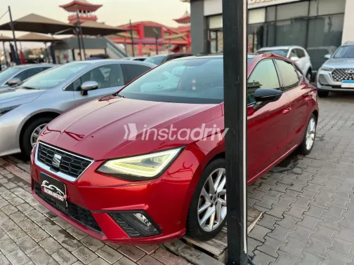 Seat Ibiza 2022 Red Automatic Used for Sale in Greater Cairo ( Cairo + Giza) - 8