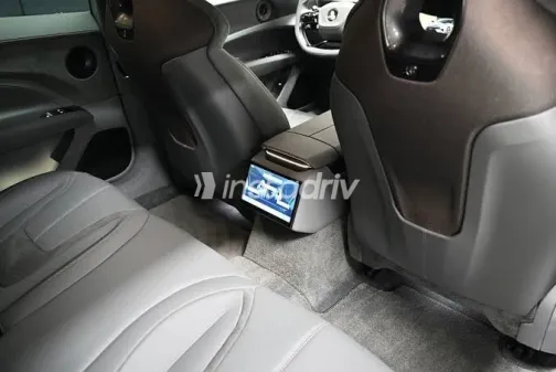 Lotus Emeya 2024 Yellow Automatic Used for Sale in Greater Cairo ( Cairo + Giza) - 6