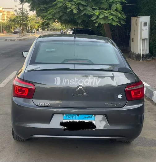 Citroën C Elysee 2023 Gray Automatic Used for Sale in Greater Cairo ( Cairo + Giza) - 4