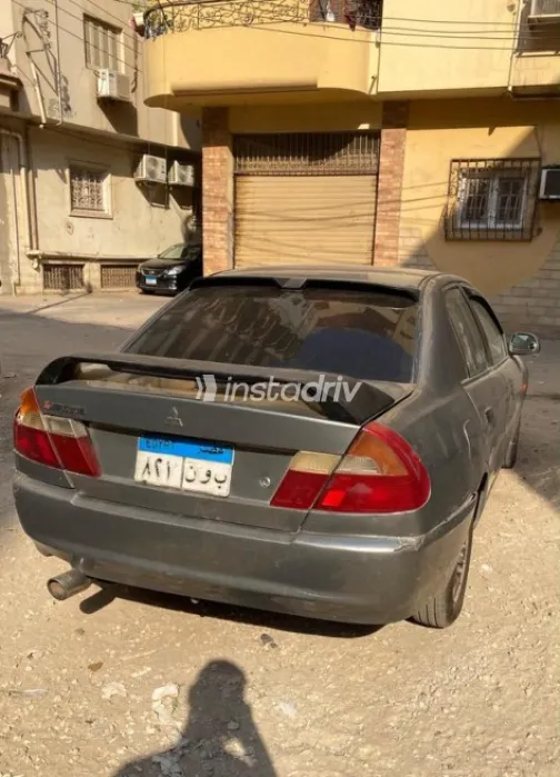 Mitsubishi Lancer 1998 Petroleum Manual Used for Sale in Zagazig - 2
