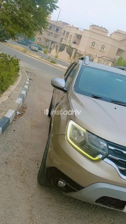 رينو داستر 2019 ذهبي أوتوماتيك مستعملة للبيع في العبور - 1