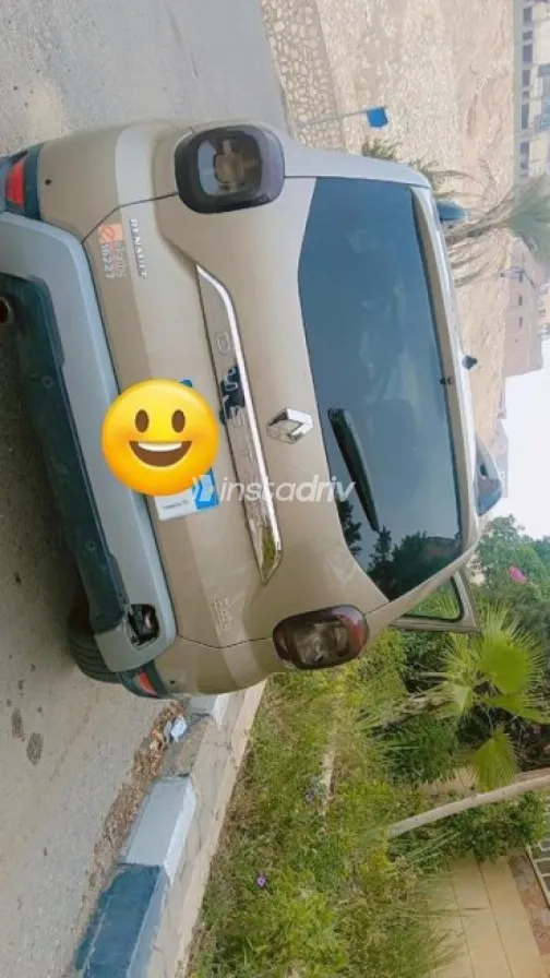 رينو داستر 2019 ذهبي أوتوماتيك مستعملة للبيع في العبور - 6
