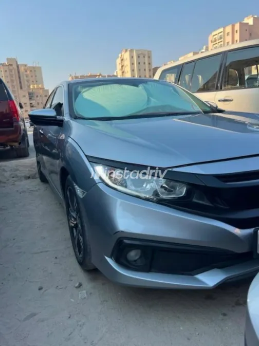 هوندا سيفك 2021 فضي أوتوماتيك مستعملة للبيع في سوهاج - 2