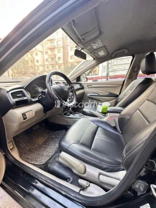 Honda City 2013 Black Automatic Used for Sale in Madinaty - 6