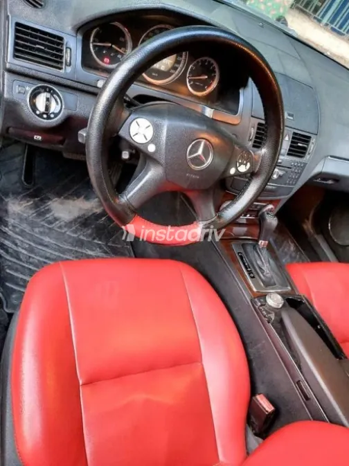 Mercedes C 200 2008 Black Automatic Used for Sale in Mohandessin - 4
