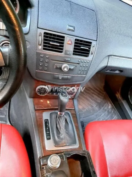 Mercedes C 200 2008 Black Automatic Used for Sale in Mohandessin - 7