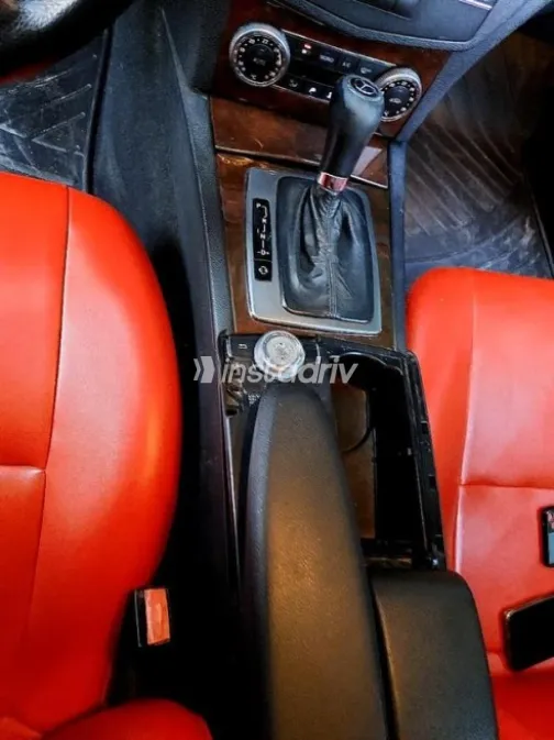 Mercedes C 200 2008 Black Automatic Used for Sale in Mohandessin - 9