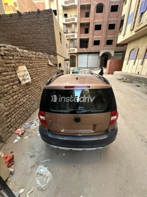 سكودا ياتى 2014 برونزي أوتوماتيك مستعملة للبيع في القاهرة الكبرى ( القاهرة - الجيزة) - 2