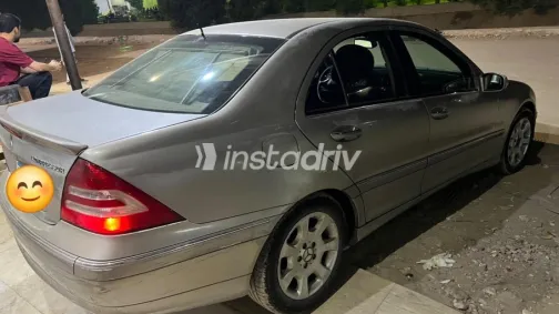 Mercedes C 200 2006 Bronze Automatic Used for Sale in Qena - 3