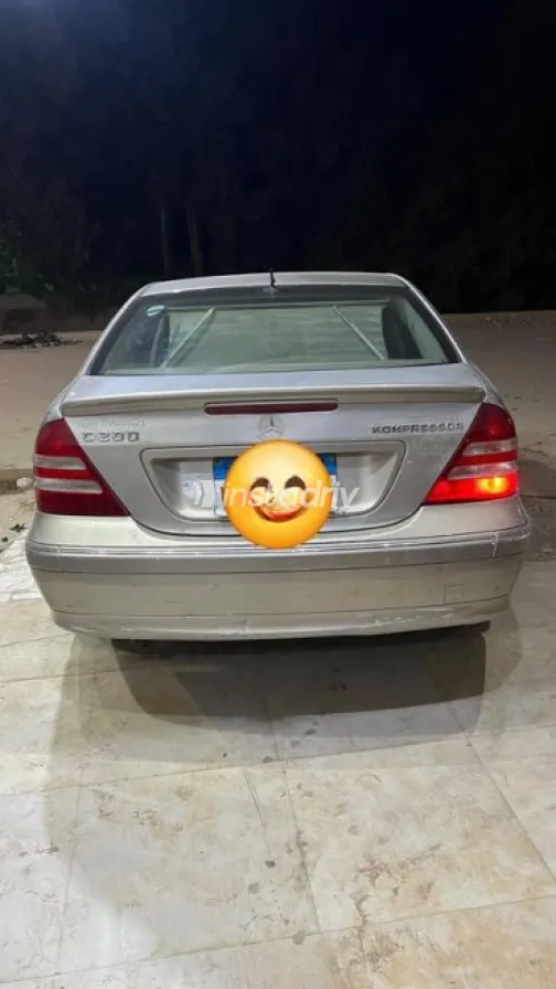 Mercedes C 200 2006 Bronze Automatic Used for Sale in Qena - 4