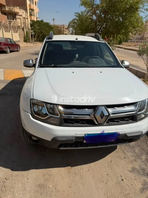 Renault Duster 2016 White Manual Used for Sale in Greater Cairo ( Cairo + Giza) - 2