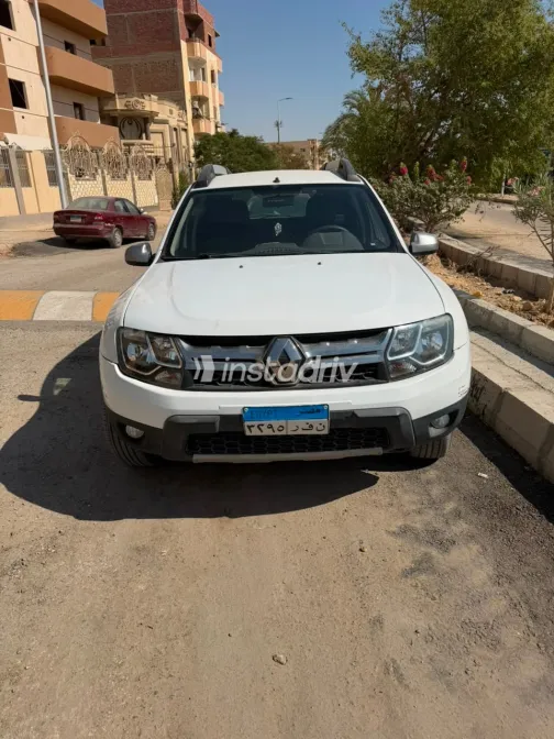 Renault Duster 2016 White Manual Used for Sale in Greater Cairo ( Cairo + Giza) - 3