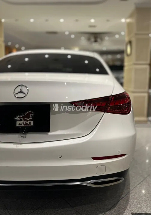 Mercedes C 180 2022 White Automatic Used for Sale in Greater Cairo ( Cairo + Giza) - 9