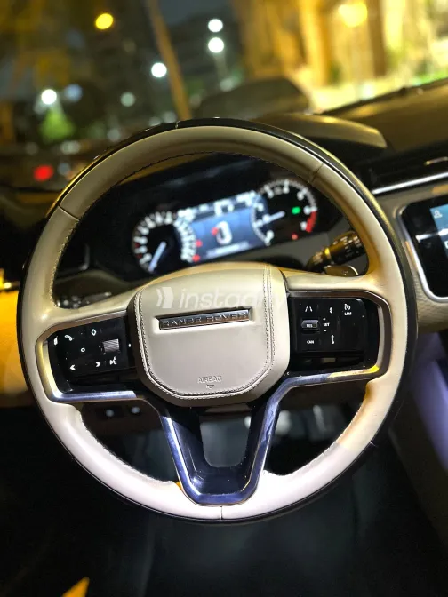 Land Rover Velar 2023 Black Automatic Used for Sale in Greater Cairo ( Cairo + Giza) - 3