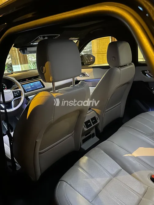 Land Rover Velar 2023 Black Automatic Used for Sale in Greater Cairo ( Cairo + Giza) - 8