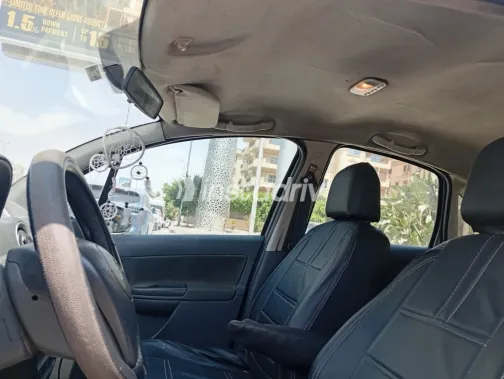 Citroën C3 2003 Silver Manual Used for Sale in Greater Cairo ( Cairo + Giza) - 9