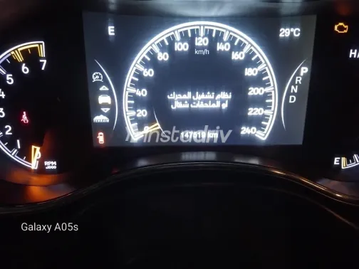 جيب شيروكي 2022 أسود أوتوماتيك مستعملة للبيع في القاهرة الكبرى ( القاهرة - الجيزة) - 8