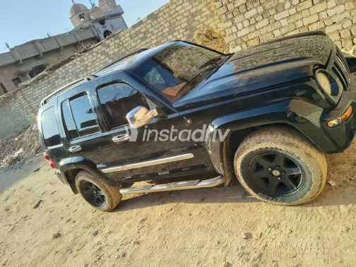 Jeep Liberty 2002 Black Automatic Used for Sale in Greater Cairo ( Cairo + Giza) - 4