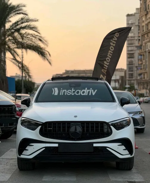 Mercedes GLC 200 2024 White Automatic Used for Sale in Greater Cairo ( Cairo + Giza) - 3