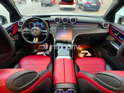 Mercedes GLC 200 2024 White Automatic Used for Sale in Greater Cairo ( Cairo + Giza) - 9