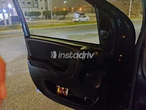Fiat Panda 2017 Black Manual Used for Sale in Greater Cairo ( Cairo + Giza) - 3