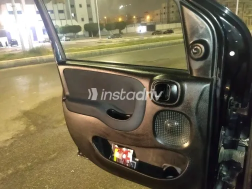 Fiat Panda 2017 Black Manual Used for Sale in Greater Cairo ( Cairo + Giza) - 4