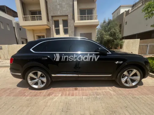 بنتلى بنتيجة 2019 أسود أوتوماتيك مستعملة للبيع في القاهرة الكبرى ( القاهرة - الجيزة) - 3